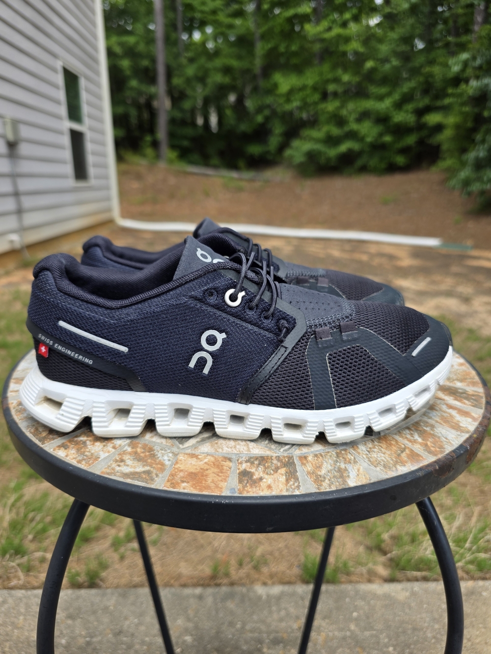 On Cloud 5 59.98904 Black/White Running Shoes Sneakers Women’s Size 7
